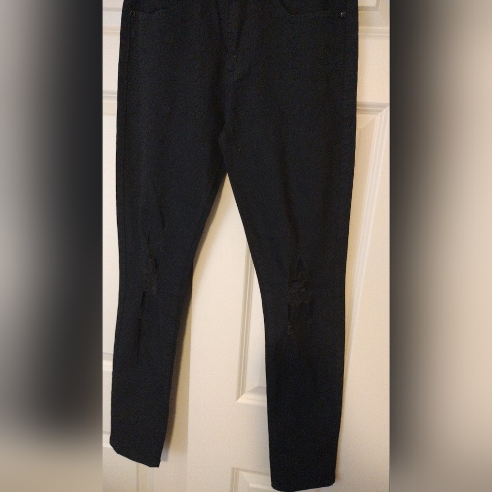 Black Distressed Women’s Jeans - Classic Slim Fit Sz 28